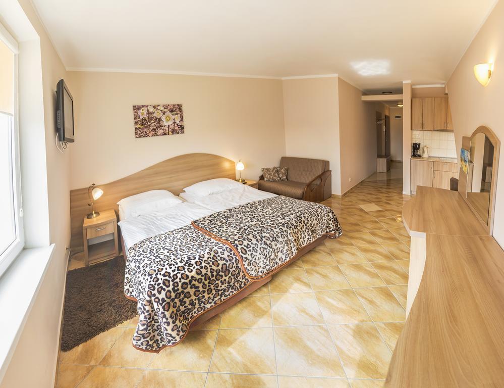 Apartamenty Rok Kołobrzeg Exteriör bild