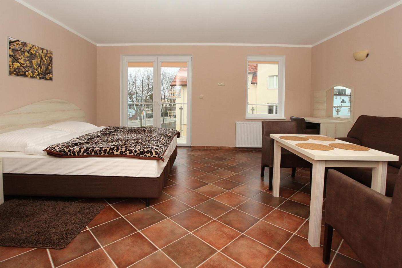 Apartamenty Rok Kołobrzeg Exteriör bild