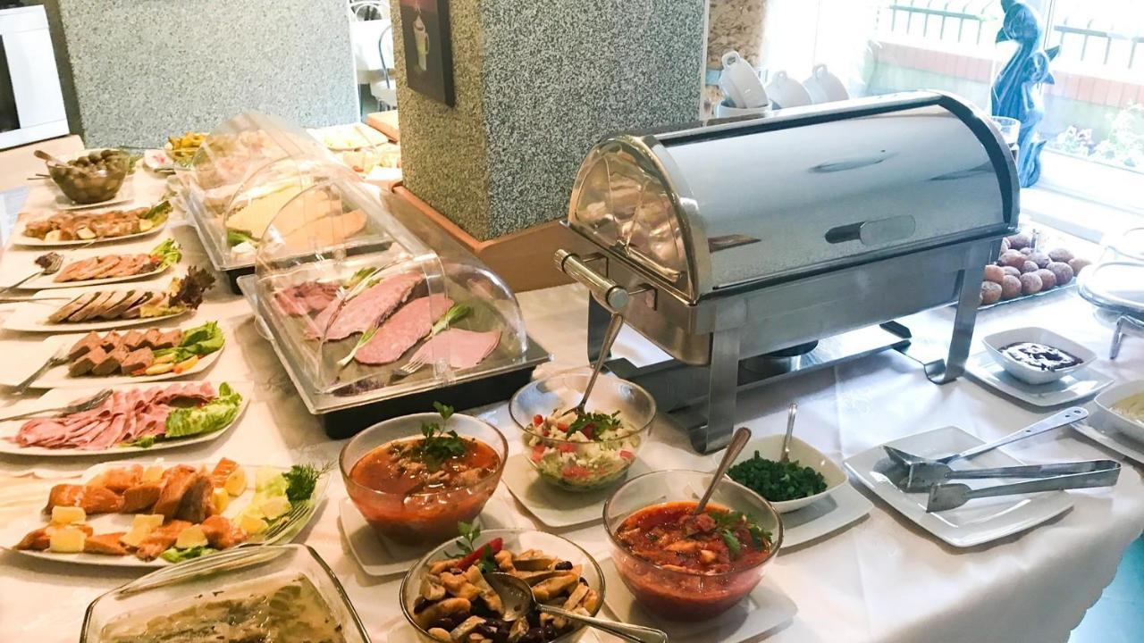 Apartamenty Rok Kołobrzeg Exteriör bild